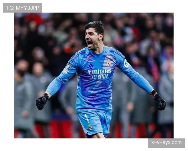 库尔图瓦身披皇马1号球衣强势回归，球迷翘首以盼新赛季精彩表现