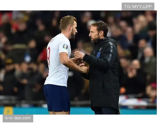 乌龙球助力欧预赛，关键胜利为球队带来意外之喜分析