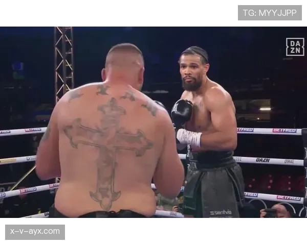 乔丹·汤普森比赛中刚对手发火，场下却超爱逛街买买买，笑死我了！