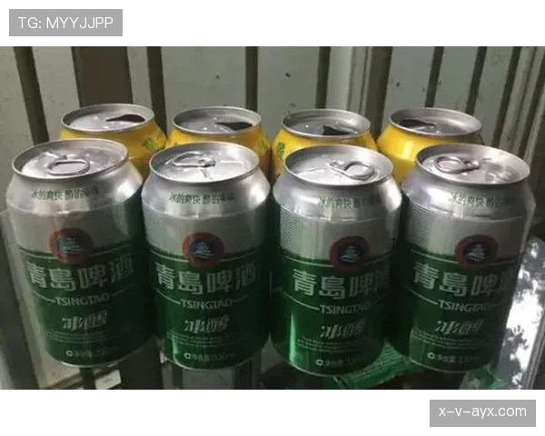 勒布朗家冰箱里塞满蛋白粉，连冰啤酒的位置都不给留