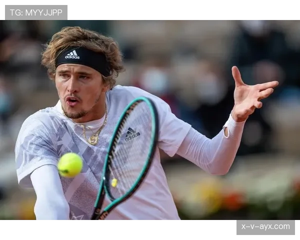 纳达尔比赛完直接送工作人员大牌香水，这待遇也太奢了吧！